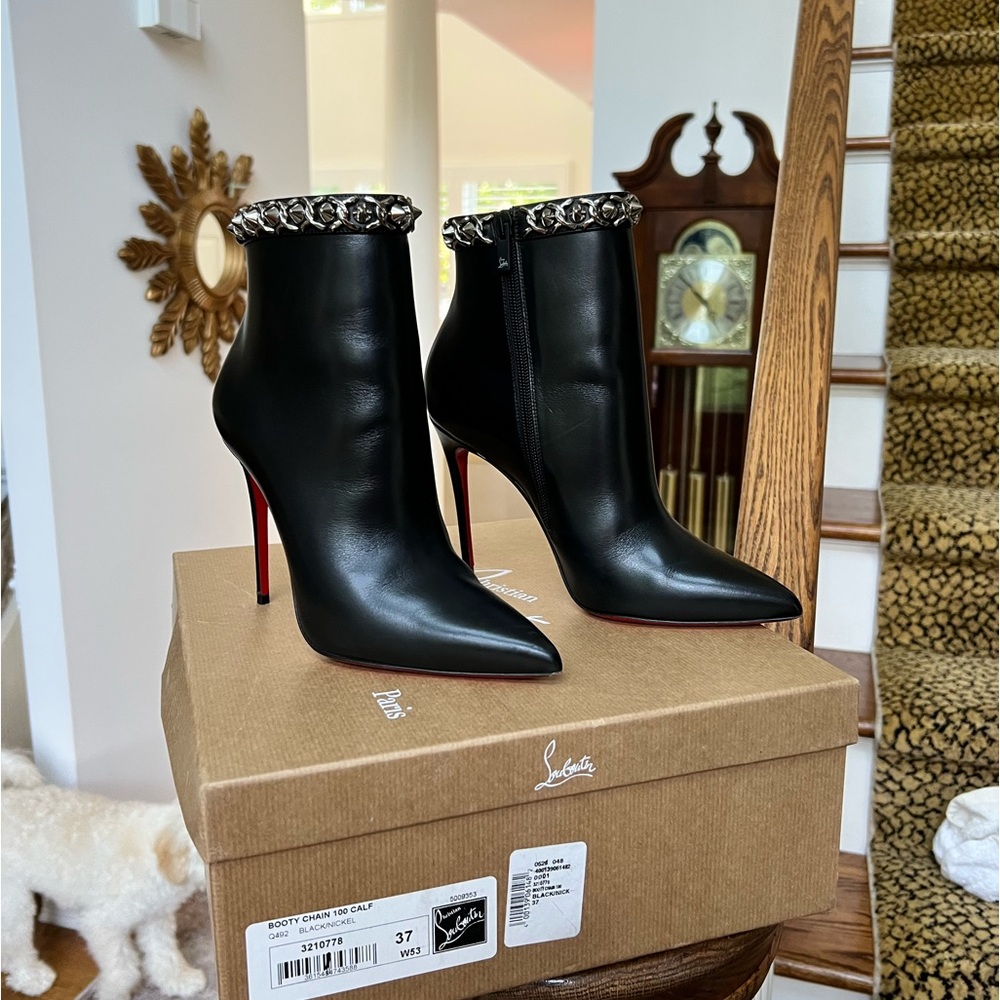 COPY - Louboutin Booty Chain 10” Calf